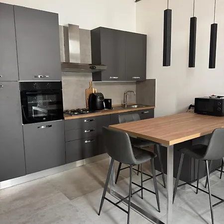 Olivia House Apartment *